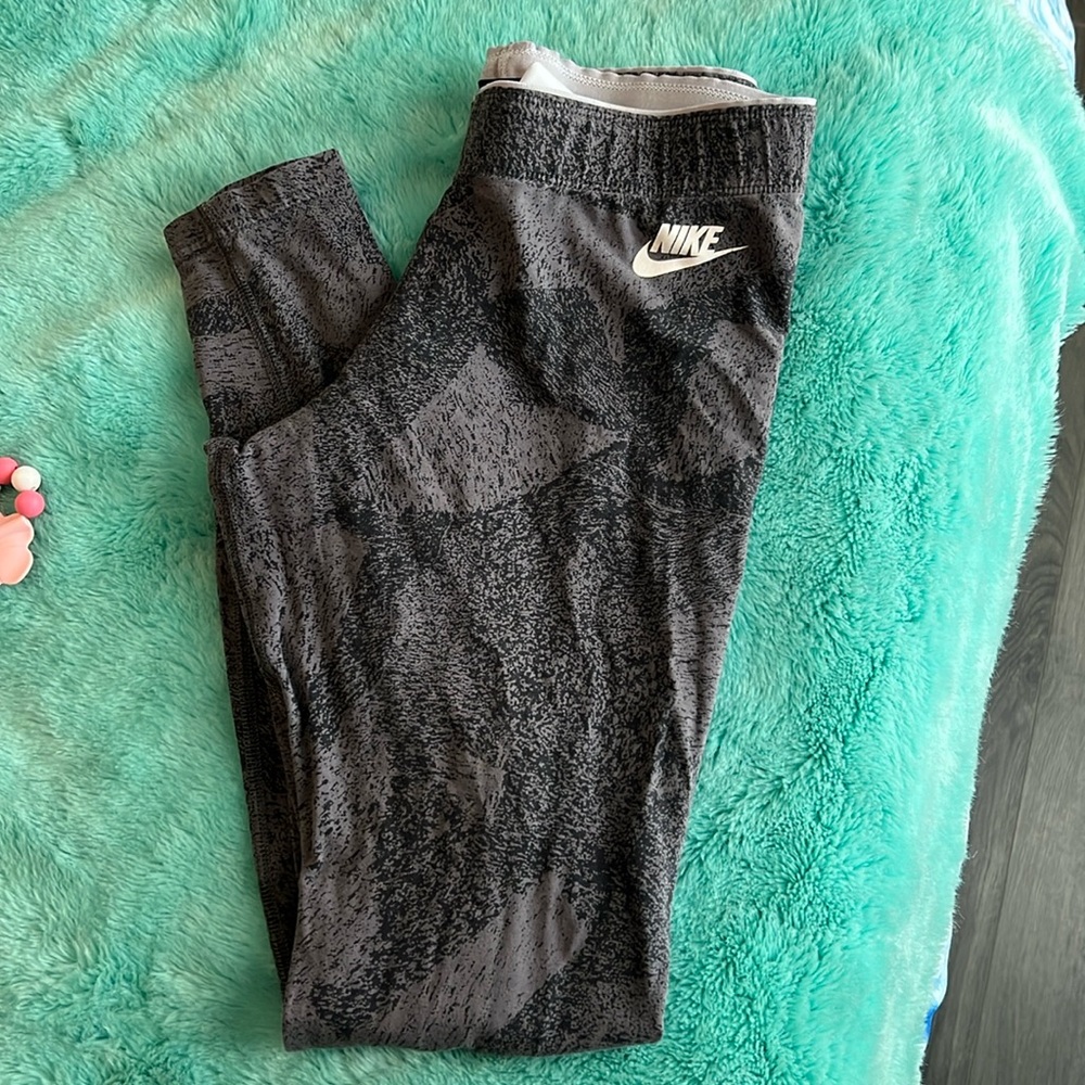 NIKE leggings